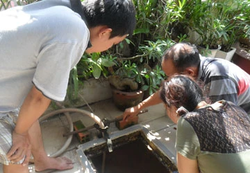 Hàng trăm hộ dân ngóng chờ nước máy ảnh 1 Hàng trăm hộ dân ngóng chờ nước máy ảnh 1