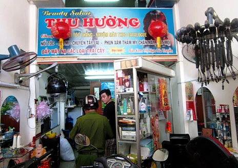 Bà chủ tiệm tóc bị chồng cũ đâm chết ảnh 1