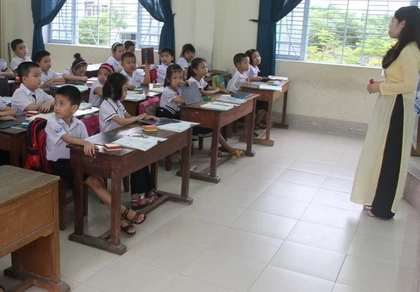 Trường chuẩn quốc gia không đủ học sinh ảnh 1