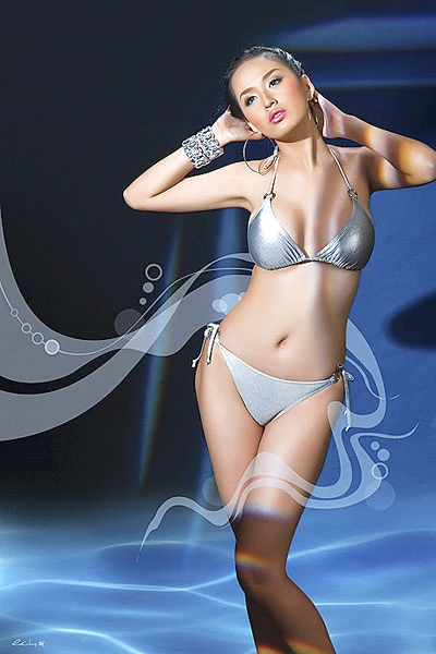 Mai Phương Thúy gợi cảm cùng bikini ảnh 2
