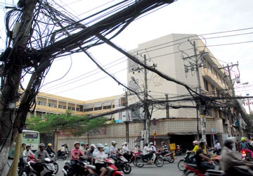 Cần 14.000 tỉ đồng để xóa “mạng nhện” trên cao ảnh 1 Cần 14.000 tỉ đồng để xóa “mạng nhện” trên cao ảnh 1