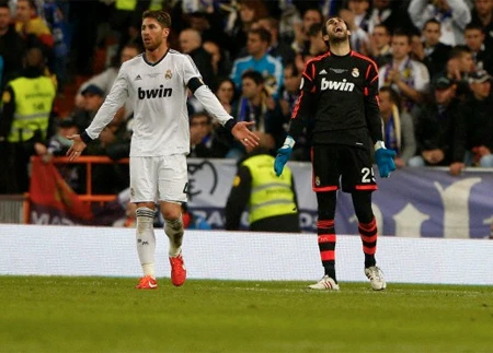 Đội hình xuất sắc nhất Champions League 2012/13 ảnh 3