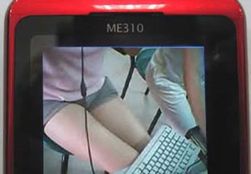 Choáng với teen "chat sex" trên ĐTDĐ ảnh 1