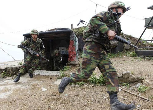 CHDCND Triều Tiên sẵn sàng chiến tranh ảnh 3