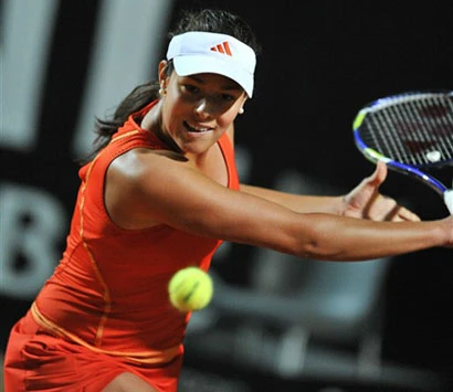 Ivanovic hồi sinh tại Rome ảnh 1