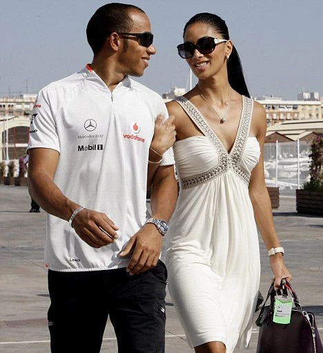 Lewis Hamilton dứt tình với Nicole Scherzinger ảnh 2