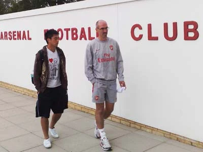 Lee Nguyễn đã có mặt tại Arsenal ảnh 1