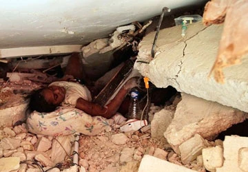 Port-au-Prince thê lương ảnh 1