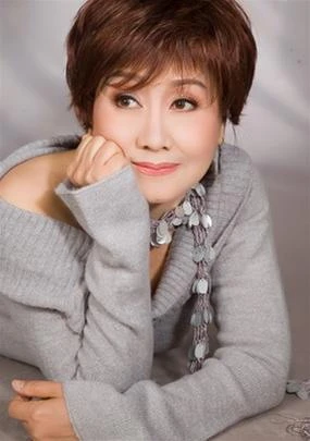 Nhà văn Nguyễn Thị Minh Ngọc làm… người yêu của “gay” ảnh 1