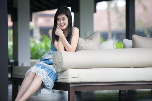 Xuân Mai rạng ngời giữa thiên nhiên ảnh 1