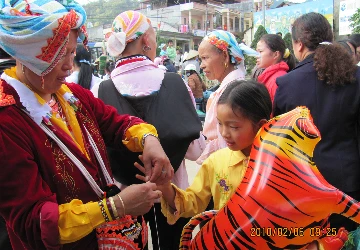 Phóng sự ảnh: Nhộn nhịp chợ tết vùng cao Cao Bằng ảnh 10