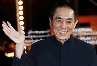 Có 7 con, Trương Nghệ Mưu đối mặt tiền phạt 26 triệu USD ảnh 1