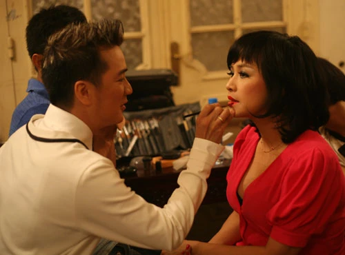 Mr Đàm tự tay trang điểm cho Thanh Lam ảnh 1