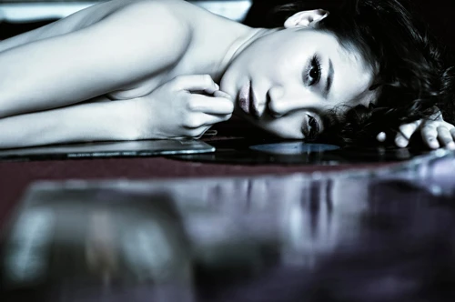 Chung Thục Quyên khoe vẻ gợi cảm ảnh 3