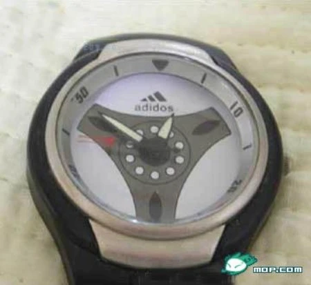 Những thiết bị nhái có tên gọi hài hước ảnh 9