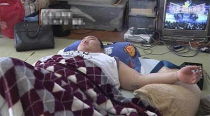 Cuộc sống dưới võ đài của võ sĩ Sumo ảnh 9