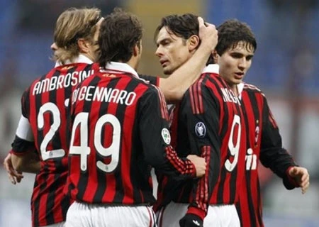 Thắng nhẹ nhàng, Juve và Milan sánh bước vào Tứ kết ảnh 4