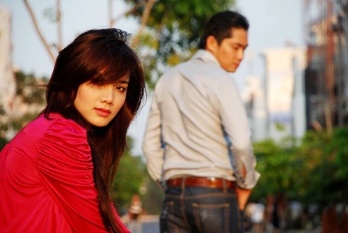 Trang Nhung nóng bỏng cùng sắc đỏ ảnh 3