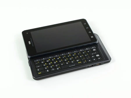 “Mổ xẻ” điện thoại Motorola Droid 3 ảnh 2