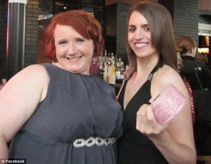 Vũ nữ…115kg múa cột cực sexy ảnh 3