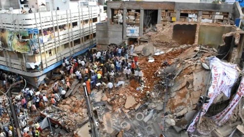 Sập khách sạn, 12 người chết ảnh 1