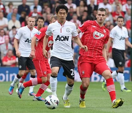 Cả đội Man United thích chơi bóng cạnh Kagawa ảnh 2