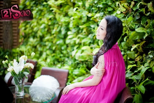 Linh Nga đẹp mơ màng trước giờ “vượt cạn” ảnh 3