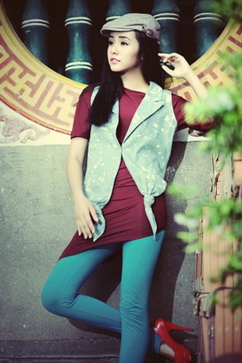 Bảo Trân 'nghịch' với váy áo sắc màu ảnh 9