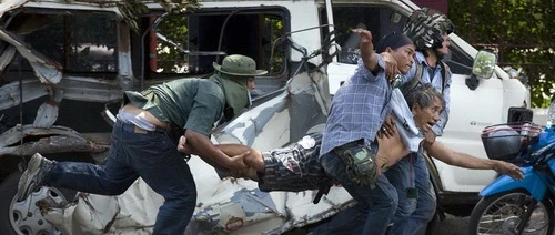 Bangkok ngày đổ máu: 16 người chết, 141 người bị thương ảnh 1