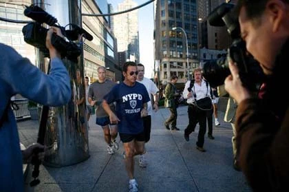 Bí mật kếch xù của "thợ săn" Hollywood ảnh 2