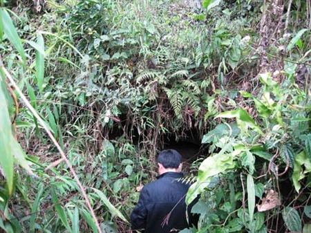 Xâm nhập ngọn núi có hang động chứa vàng ròng- Kỳ 2: Vào núi tìm hang vàng ảnh 3