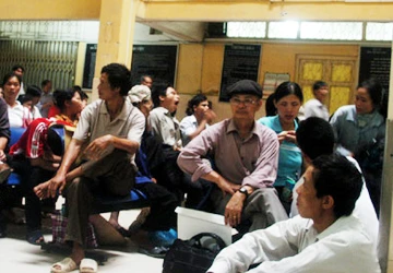 Bài 1: Các bệnh viện có lỗ thật không? ảnh 1