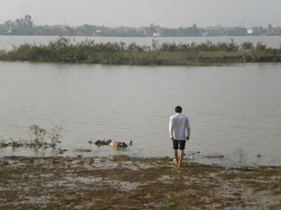 Mới phát hiện thêm một thi thể trôi trên sông Lam ảnh 1