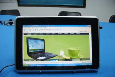 Lướt web qua kết nối Wi-Fi.