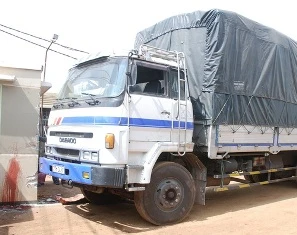 Chặn xe tải trôi, tài xế bị xe ép chết ảnh 1