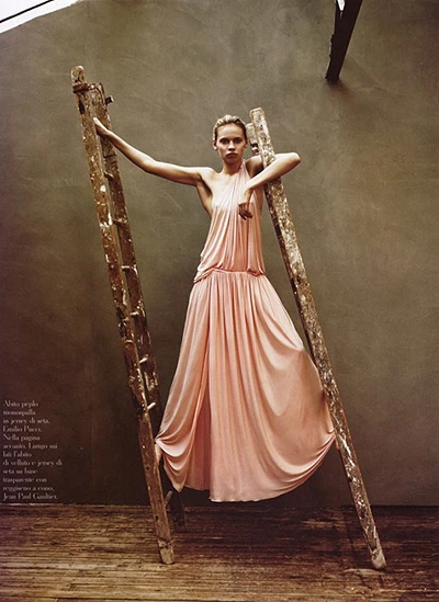 Masha Kirsanova: Lãng mạn và tổn thương ảnh 4