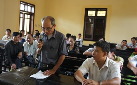 Tường thuật trực tiếp: Xử vụ xe khách bị lũ cuốn làm 19 người chết và 1 người mất tích ảnh 3