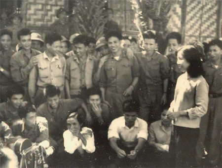 Phan Thị Thanh Nhàn: “Bây giờ, tình yêu với tôi đơn giản lắm” ảnh 1