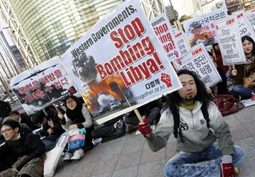 Một tuần sau chiến dịch tấn công Libya: Phe nổi dậy tái chiếm TP Ajdabiya ảnh 1