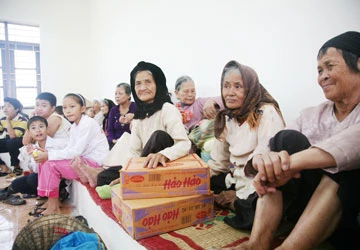 Bão số 5 suy yếu, bão số 6 sắp vào ảnh 1