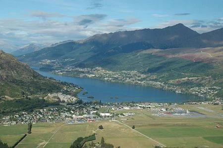 10 sân bay cảnh quan đẹp nhất thế giới ảnh 7