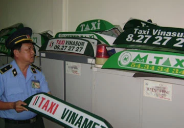 TP.HCM: Sẽ mạnh tay với taxi nhái, taxi giả ảnh 1 TP.HCM: Sẽ mạnh tay với taxi nhái, taxi giả ảnh 1