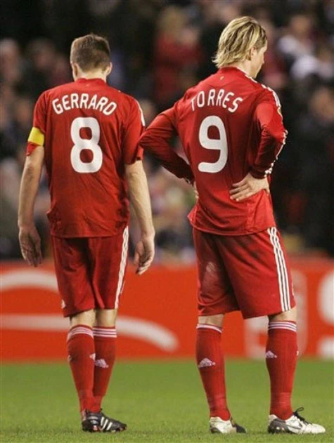 Liverpool bán Riera, bán luôn Gerrard - Torres? ảnh 2 Liverpool bán Riera, bán luôn Gerrard - Torres? ảnh 2