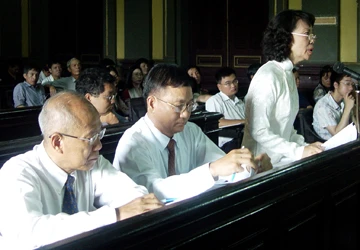 Bồi hoàn phí luật sư, được không? ảnh 1