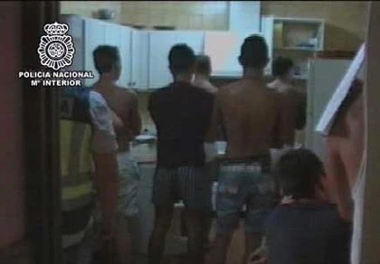 Thế giới ngầm của mại dâm nam ảnh 1