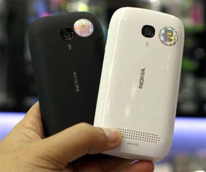 Mở hộp điện thoại Nokia 603 màn hình sáng nhất ở VN ảnh 10