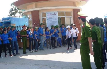 Đề môn Hóa nhẹ nhàng hơn Toán, Lý ảnh 11