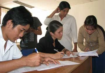 Ngày đầu đăng ký thất nghiệp: Vướng ảnh 1