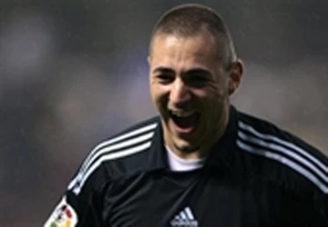 Real Madrid sớm bán Karim Benzema ảnh 1