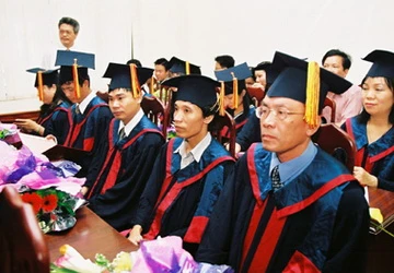 Đại học "thèm" tiến sĩ ảnh 1